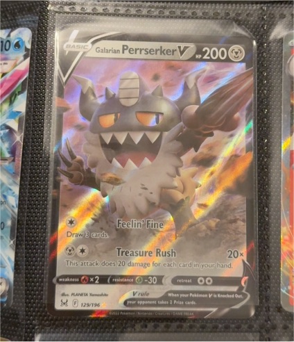2022 Pokémon Lost Origin #129 Galarian Perrserker V — front