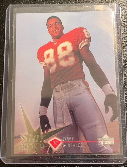 1997 Upper Deck #9 Tony Gonzalez Rookie — front