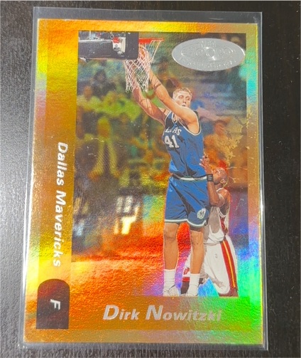 2000-01 NBA Hoops Hot Prospects #45 Dirk Nowitzki — front