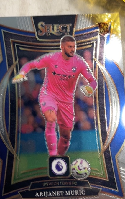 2024-25 Panini Select Premier League #18 Arijanet Muric — front