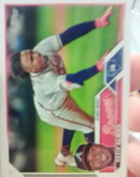 2023 Topps #81 Ozzie Albies — front