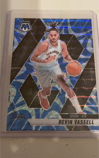 2024-25 Panini Mosaic #24 Devin Vassell — front