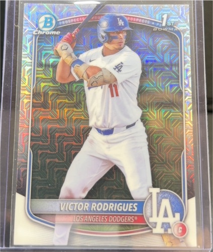 2025 Bowman Chrome Prospects #BCP-45 Victor Rodrigues — front
