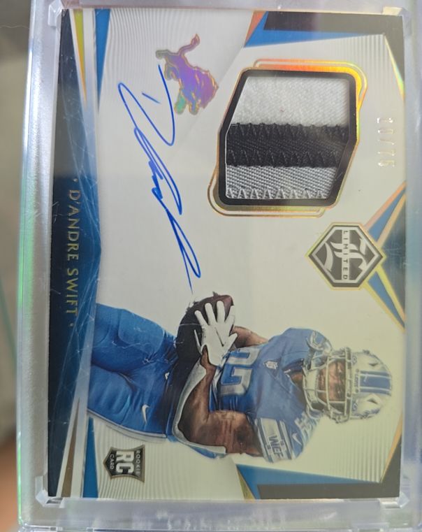 2020 Panini Limited #D'Andre Swift Rookie Patch Autograph — front