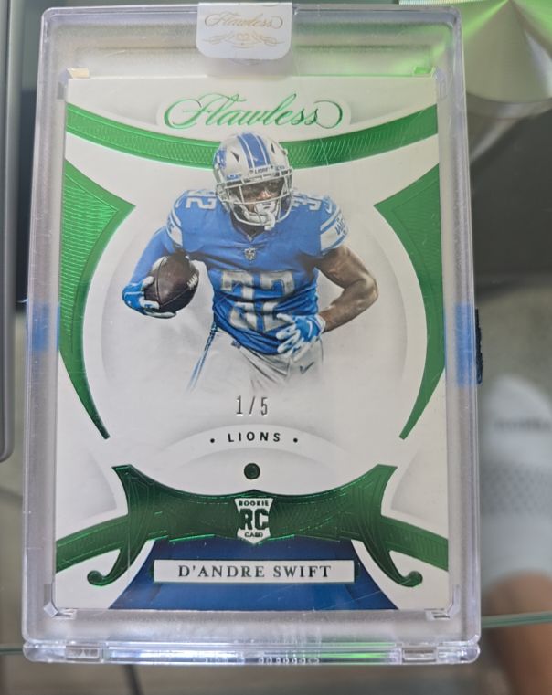 2020 Panini Flawless Emerald #1/5 D'Andre Swift — front