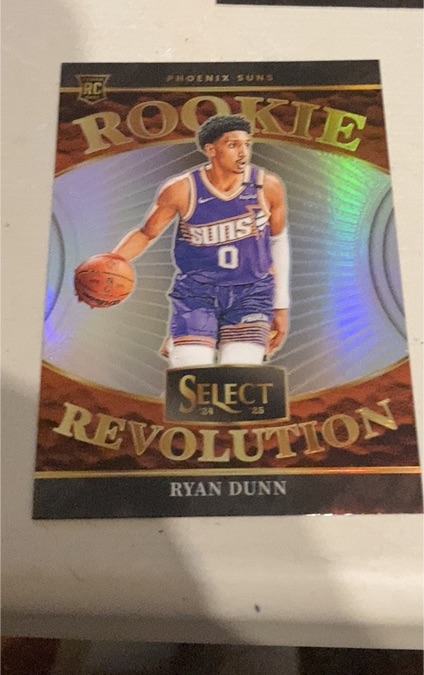 2024-25 Panini Select #9 Ryan Dunn Rookie Revolution — front