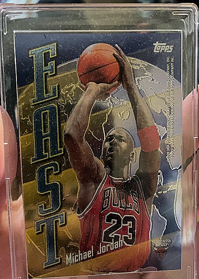 1998 Topps East West Refractor #EW5 Michael Jordan / Kobe Bryant — front