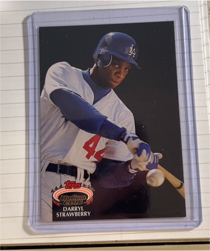1992 Topps Stadium Club #560 Darryl Strawberry — front