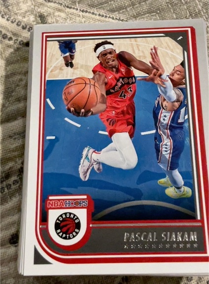 2022-23 Panini NBA Hoops #40 Pascal Siakam — front