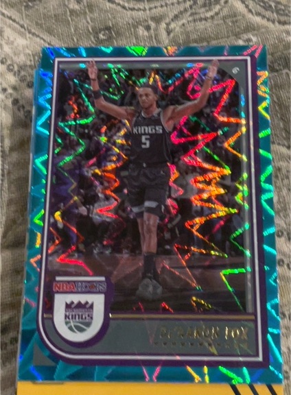 2022-23 Panini NBA Hoops #157 De'Aaron Fox — front