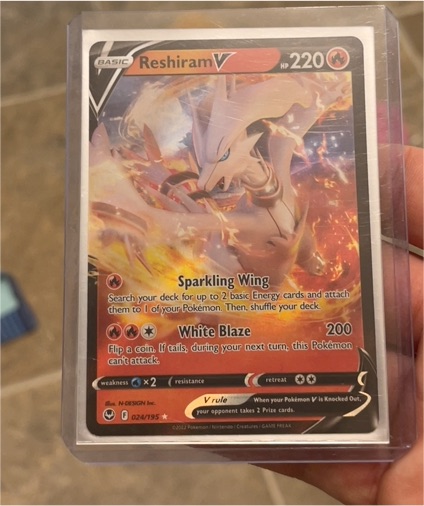 2022 Pokémon #024 Reshiram V — front