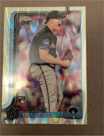 2025 Topps Chrome #122 Valente Bellozo — front