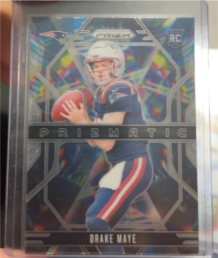 2024 Panini Prizm #2 Prizmatic Drake Maye Rookie — front