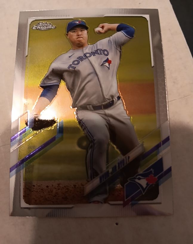 2021 Topps Chrome #123 Hyun-Jin Ryu — front