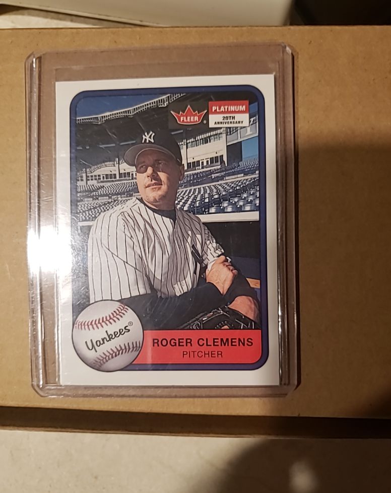 2001 Fleer Platinum #197 Roger Clemens — front