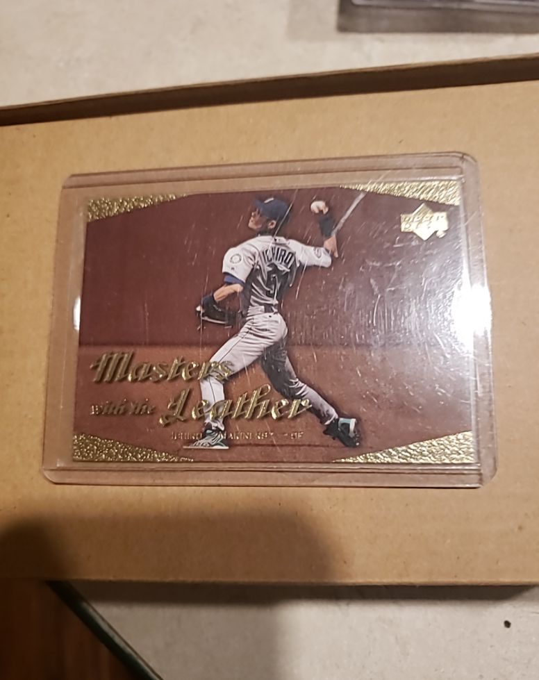 2003 Upper Deck Masters with the Leather #L9 Ichiro Suzuki — front