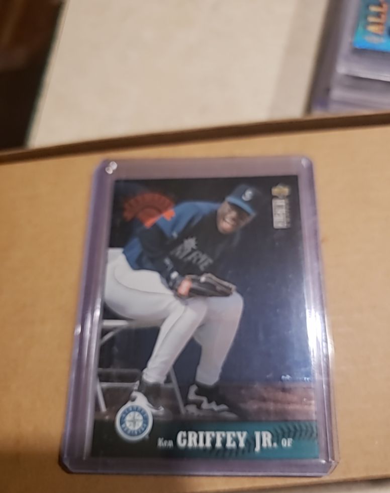 1990 Upper Deck #538 Ken Griffey Jr. — front