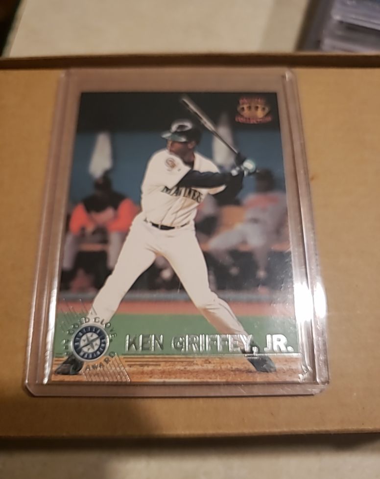 1995 Pacific Collection #32 Ken Griffey Jr. — front