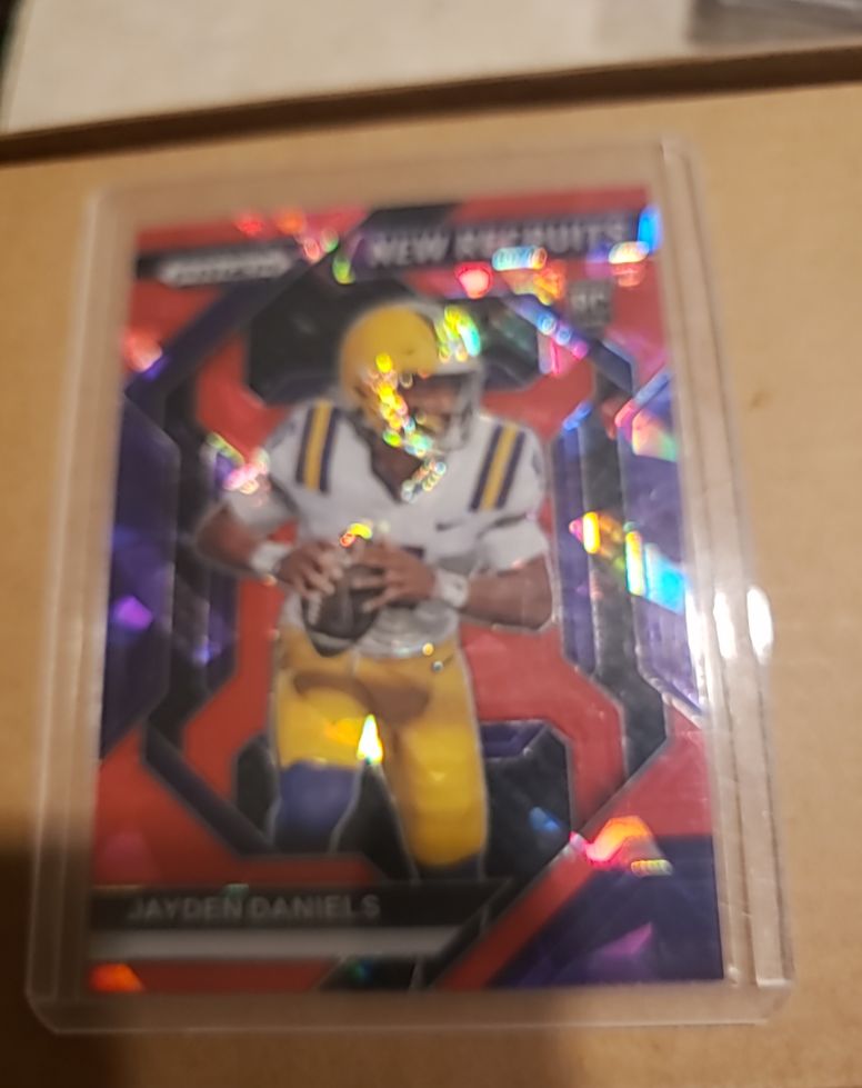 2024 Panini Prizm Draft Picks New Recruits #NR-JDS Jayden Daniels — front