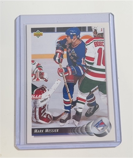 1992-93 Upper Deck #242 Mark Messier — front