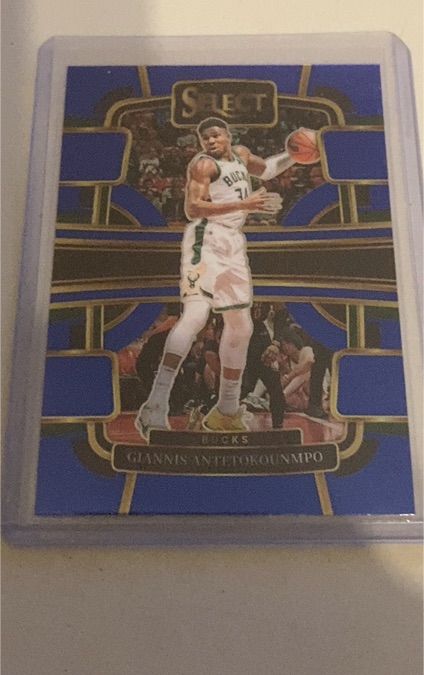 2023-24 Panini Select #60 Giannis Antetokounmpo — front