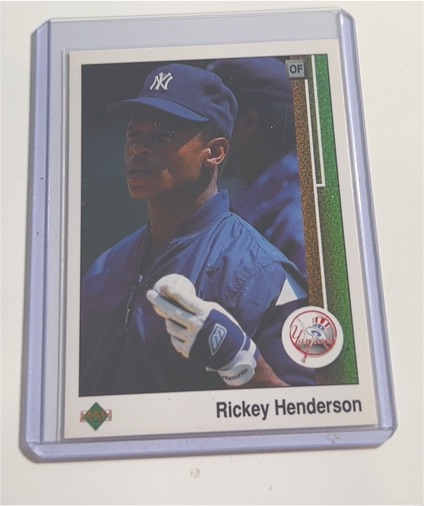 1989 Upper Deck #210 Rickey Henderson — front