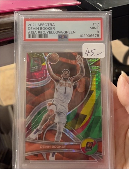 2021 Panini Spectra #17 Devin Booker — front