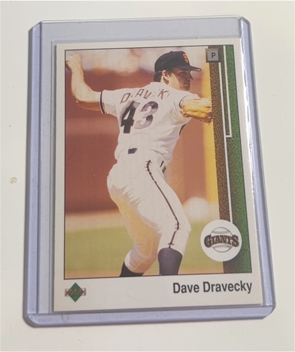 1989 Upper Deck #39 Dave Dravecky — front