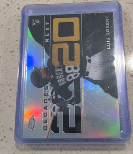 2020 Topps Chrome Update Decade's Next #DNC-2 Luis Robert — front