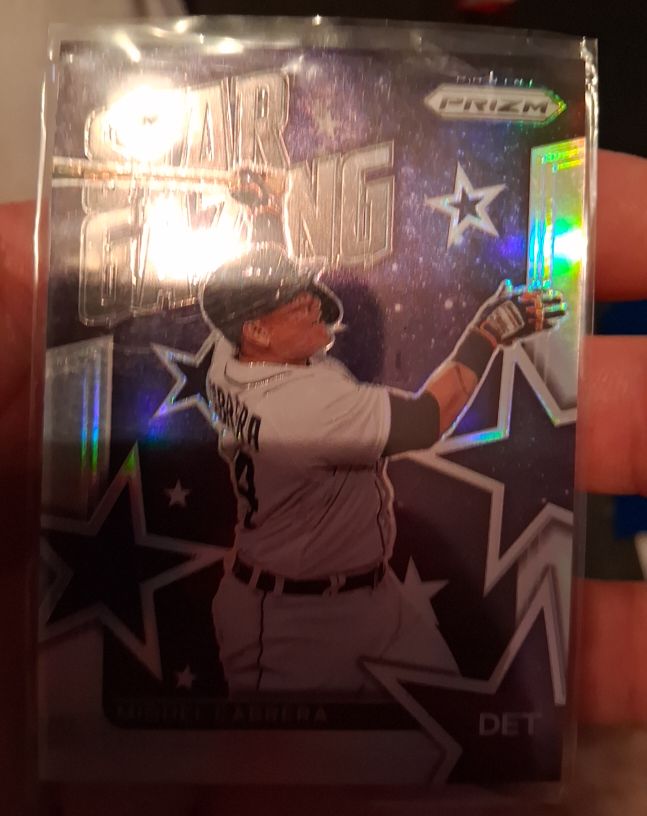 2022 Panini Prizm Star Gazing #SG-6 Miguel Cabrera — front
