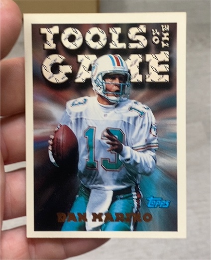 1994 Topps #545 Dan Marino Tools of the Game — front
