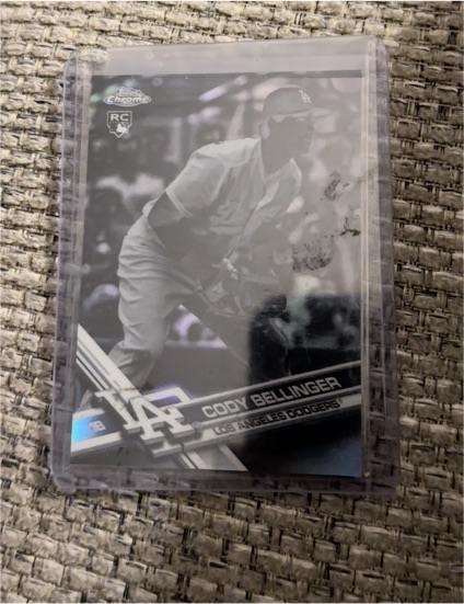 2017 Topps Chrome #79 Cody Bellinger — front