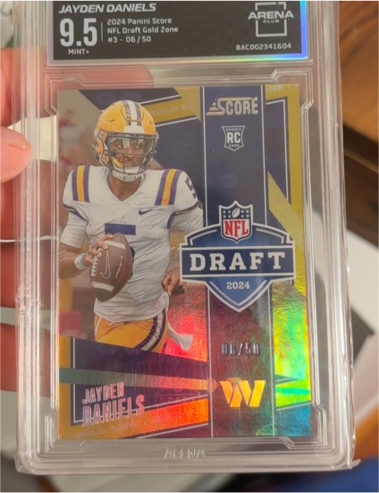 2024 Panini Score NFL Draft Gold Zone #3 Jayden Daniels — front
