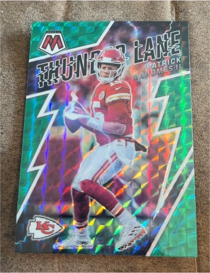 2022 Panini Mosaic #TL-20 Patrick Mahomes II Thunder Lane Green Mosaic Prizm — front