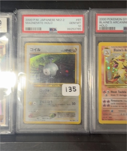 2000 Neo 2 #81 Magneton Holo — front