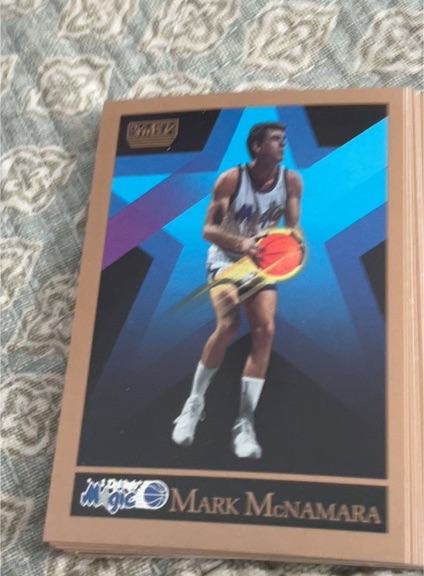 1990-91 Skybox #402 Mark McNamara — front