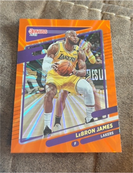 2021-22 Panini Donruss #12 LeBron James — front