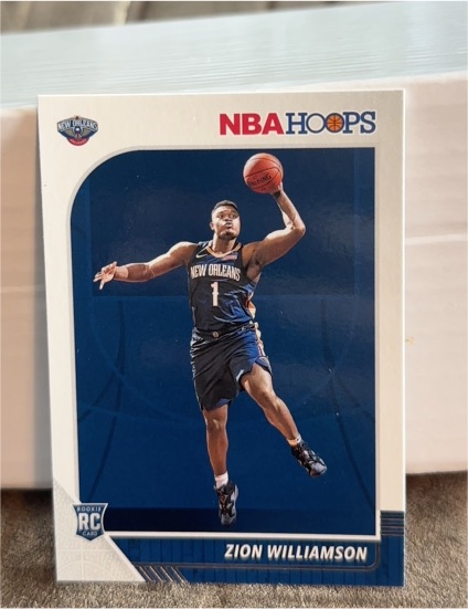 2019-20 Panini NBA Hoops #258 Zion Williamson — front