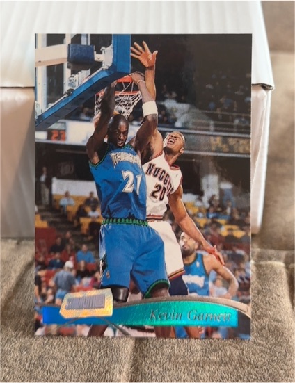 1997-98 Topps Stadium Club #138 Kevin Garnett — front