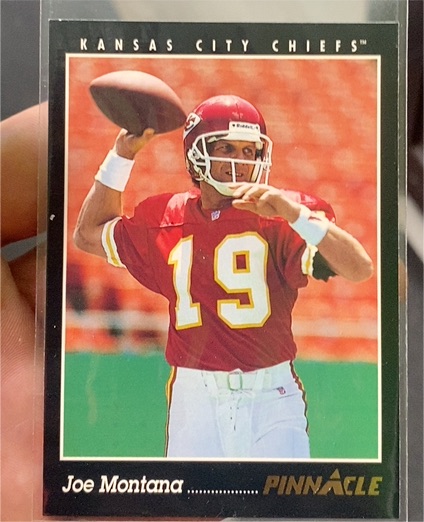 1993 Pinnacle #277 Joe Montana — front