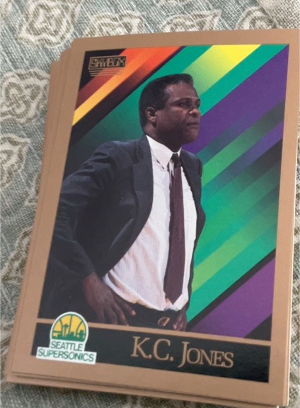 1990-91 SkyBox #325 K.C. Jones — front