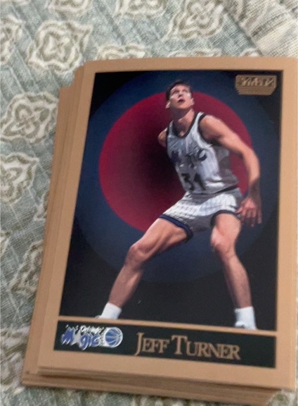1990-91 SkyBox #208 Jeff Turner — front