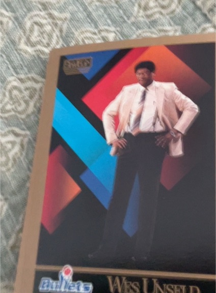 1990 Skybox #327 Wes Unseld — front