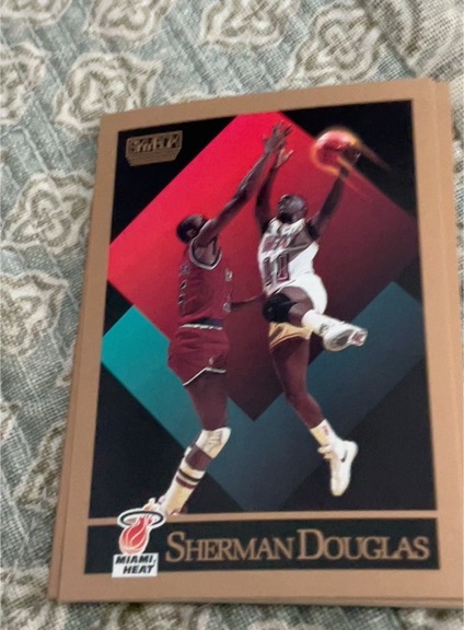 1990-91 SkyBox #145 Sherman Douglas — front