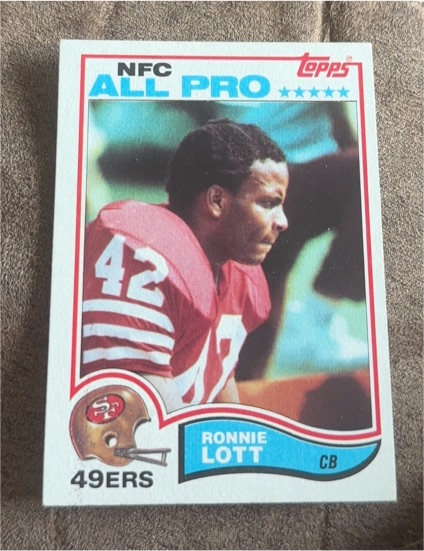 1982 Topps #486 Ronnie Lott — front