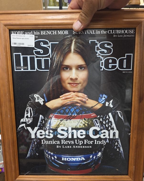 2008 Sports Illustrated May 19 Danica Patrick Yes She Can Cover — front