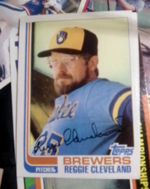 1982 Topps #737 Reggie Cleveland — front