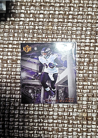 2022 Panini Chronicles Gridiron Kings #GK-35 David Ojabo — front