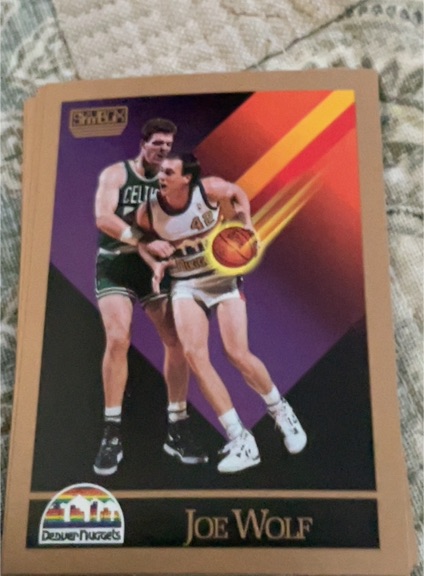 1990-91 SkyBox #381 Joe Wolf Denver Nuggets — front