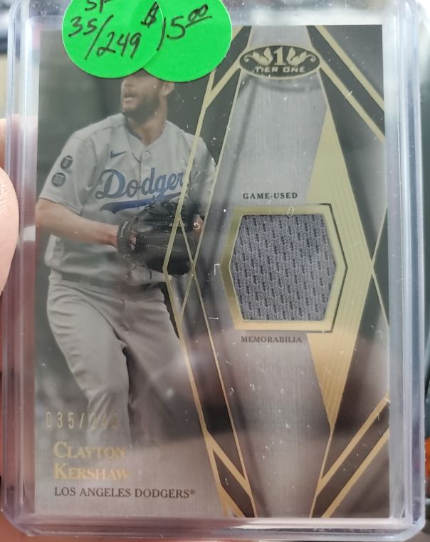 2022 Topps Tier One #35 Clayton Kershaw — front